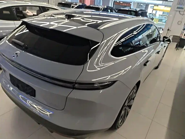 Nio ET5 Touring — Фото автомобиля 6
