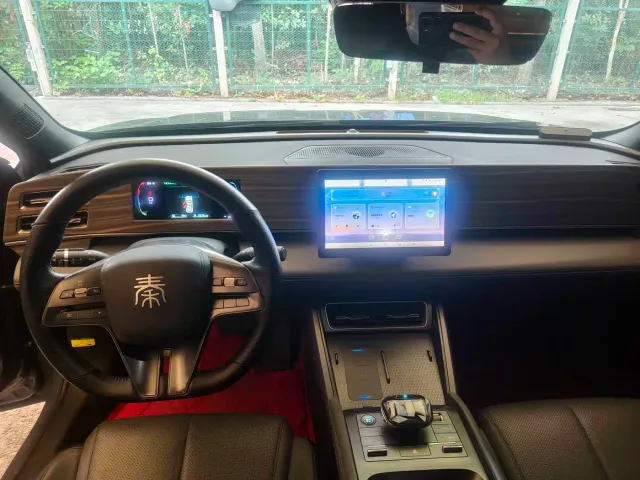 BYD Qin L — Фото автомобиля 6