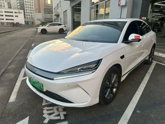 Фотография автомобиля — BYD Qin L