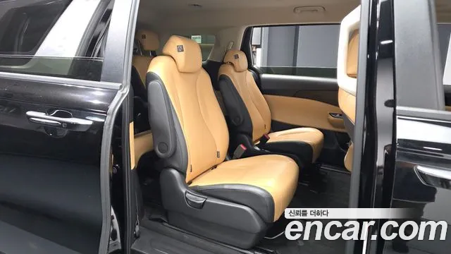 Kia Carnival 4th Gen — Фото автомобиля 12