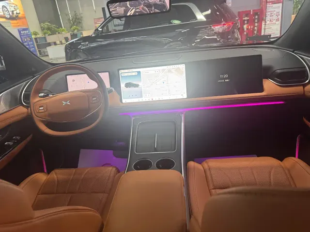 Xpeng G9 — Фото автомобиля 6