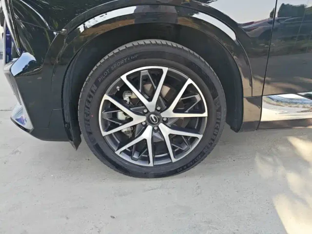 GAC Trumpchi GS8 — Фото автомобиля 22