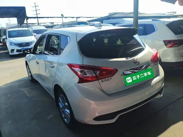 Nissan Tiida — Фото автомобиля 4