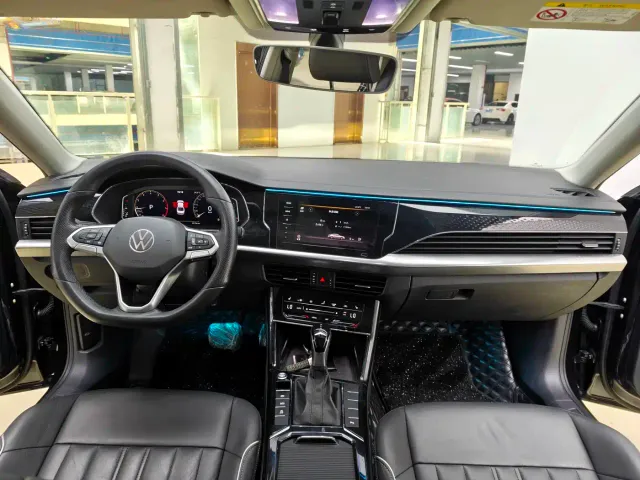 Volkswagen Passat — Фото автомобиля 9