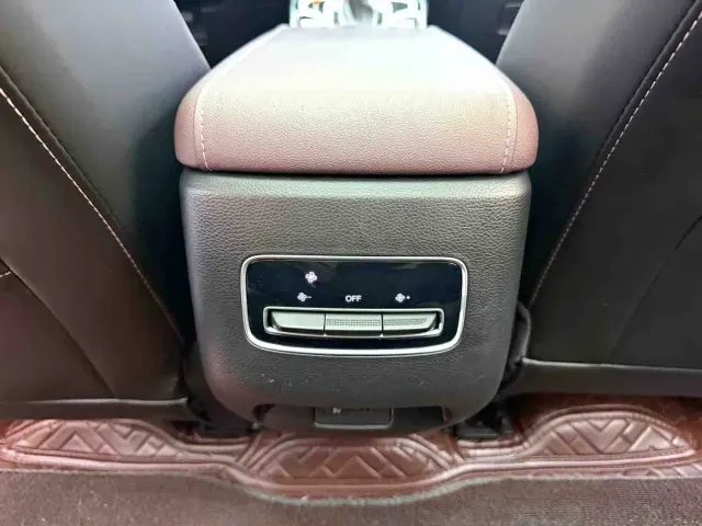 GAC Trumpchi M6 — Фото автомобиля 11