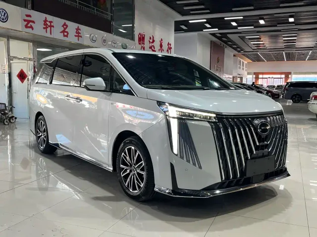 GAC Trumpchi M8 — Фото автомобиля 3