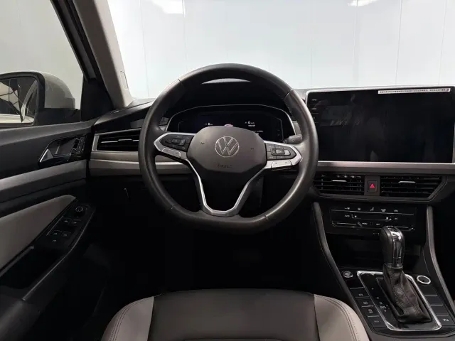 Volkswagen Bora — Фото автомобиля 7