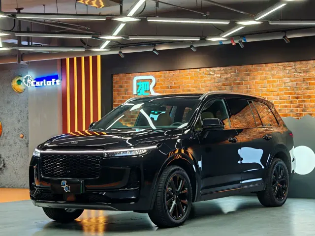 Li Auto ONE — Фото автомобиля 3