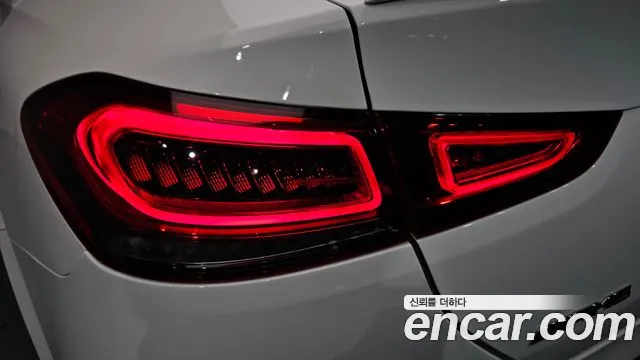 Mercedes-Benz GLE-Class — Фото автомобиля 16