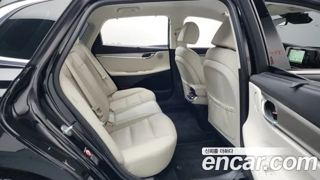 Hyundai Grandeur — Фото автомобиля 12