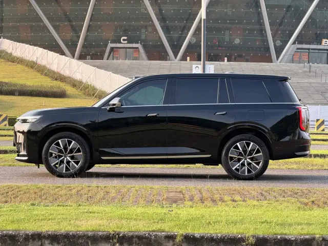 GAC Trumpchi Trumpchi Vision S9 2025 1.5T Hybrid Premium — Фото автомобиля 5