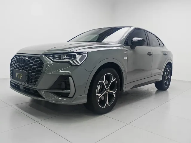 Фотография автомобиля — Audi Q3 Sportback