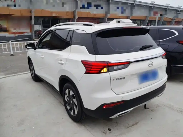 GAC Trumpchi GS4 — Фото автомобиля 4