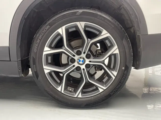 BMW BMW X1 2021 sDrive25Li Leading — Фото автомобиля 19