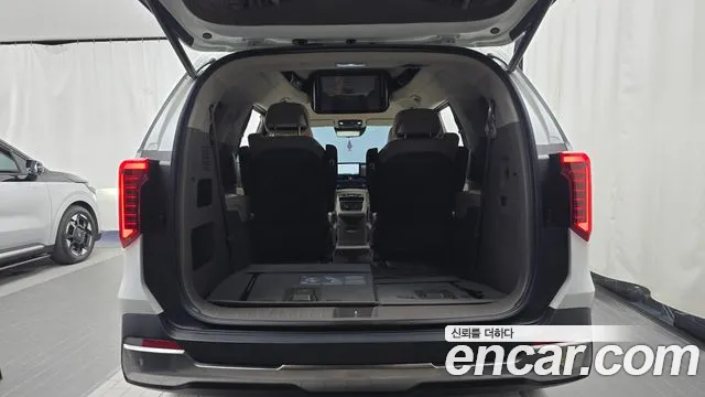 Kia Carnival 4th Gen — Фото автомобиля 22