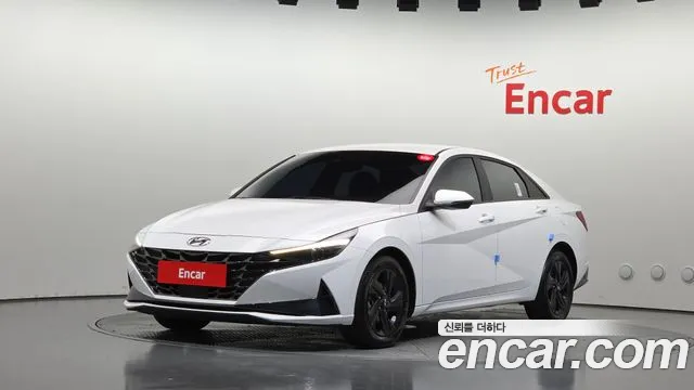 Фотография автомобиля — Hyundai Avante CN7