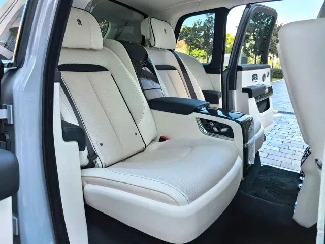 Rolls-Royce Cullinan — Фото автомобиля 19