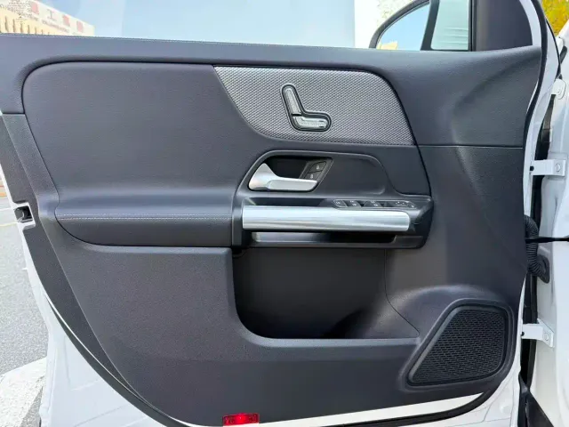 Mercedes-Benz GLA-Class — Фото автомобиля 9