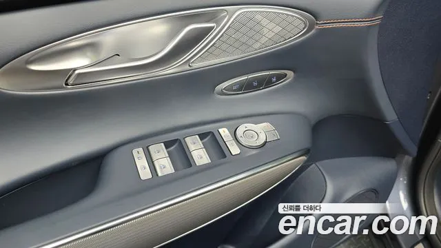 Genesis GV70 2.5T Бензин 2WD — Фото автомобиля 26