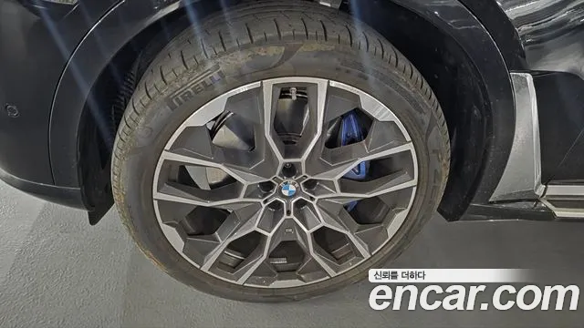 BMW X7 G07 — Фото автомобиля 9