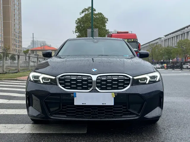 BMW 3 Series — Фото автомобиля 2