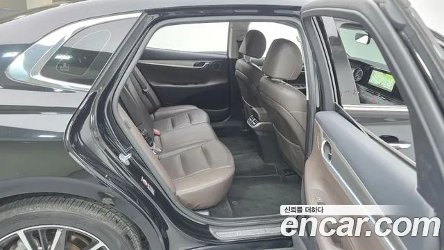 Hyundai Grandeur — Фото автомобиля 11