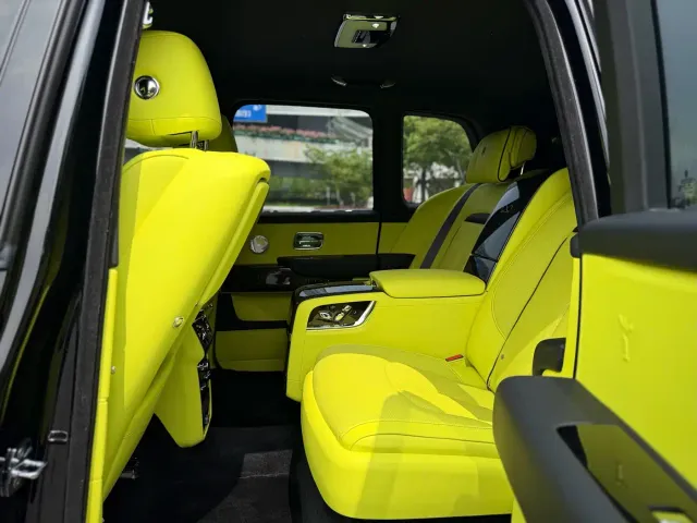 Rolls-Royce Cullinan — Фото автомобиля 18