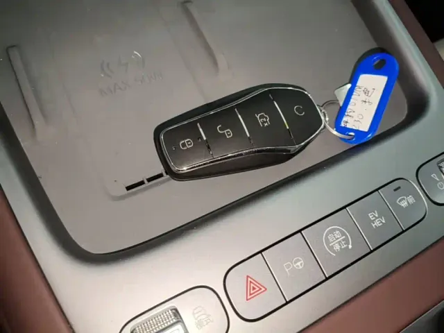 BYD Seal 07 DM-i — Фото автомобиля 13