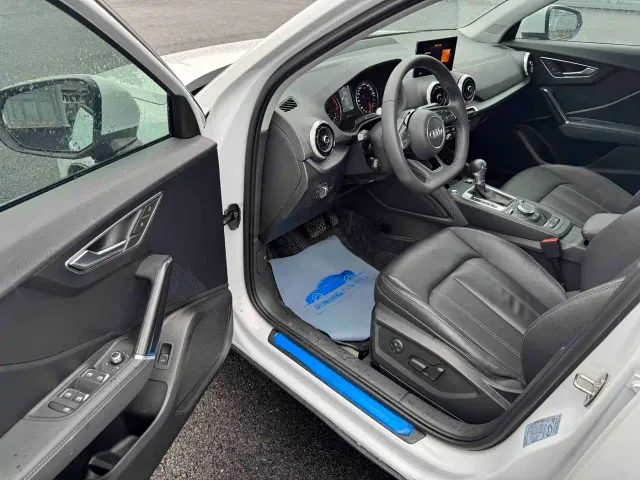 Audi Q2L — Фото автомобиля 7