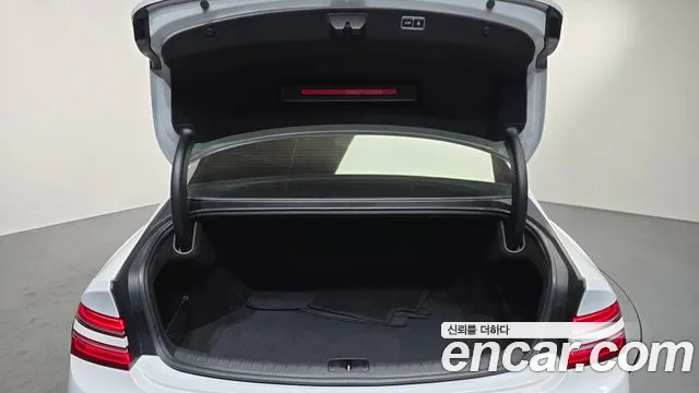 Genesis G80 Бензин 2.5 турбо AWD — Фото автомобиля 20