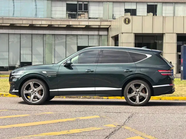 Genesis GV80 — Фото автомобиля 3