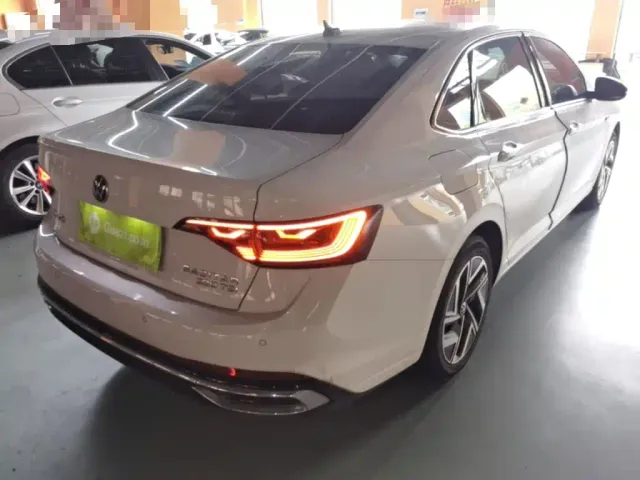 Volkswagen Sagitar — Фото автомобиля 6