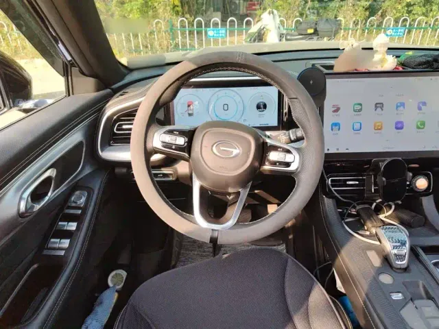 GAC Trumpchi GS8 — Фото автомобиля 2