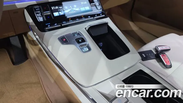 Hyundai Grandeur New — Фото автомобиля 12