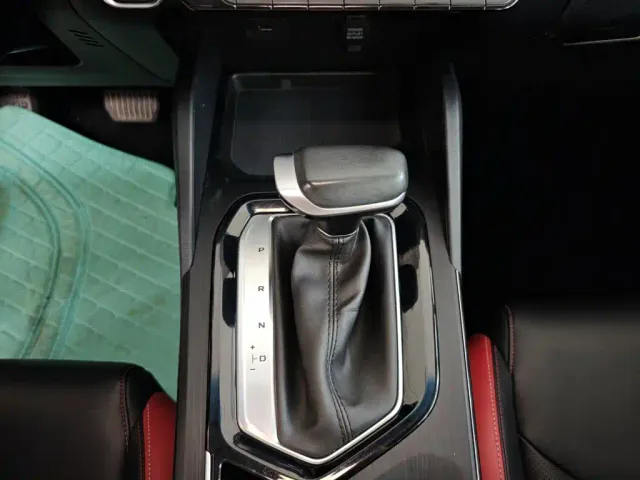 Geely Emgrand S — Фото автомобиля 13