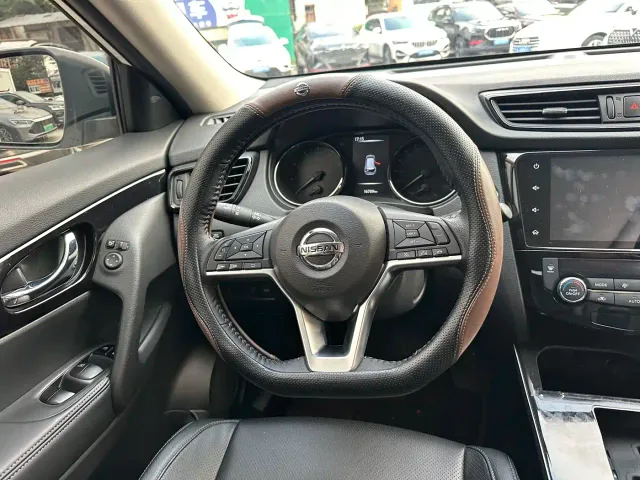 Nissan X-Trail — Фото автомобиля 17