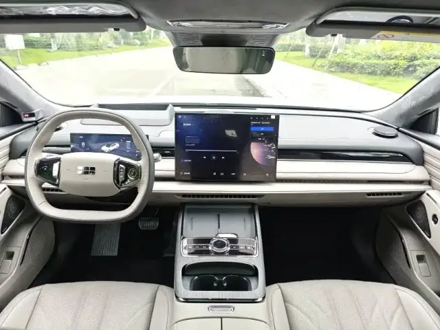 Geely Galaxy Xingyao 8 — Фото автомобиля 6