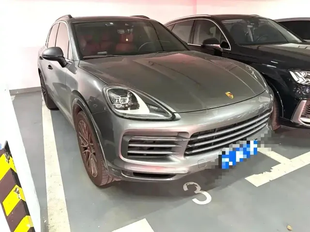 Porsche Cayenne — Фото автомобиля 2