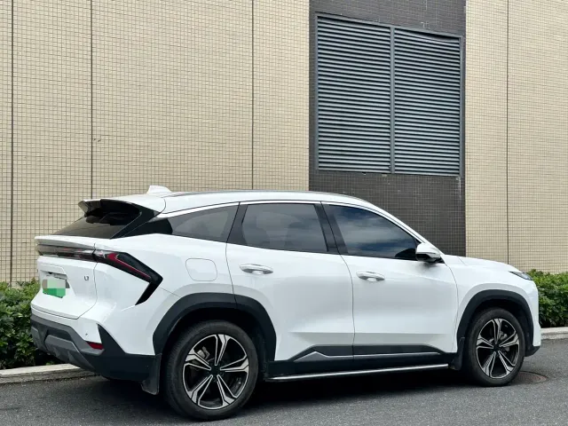 Geely Galaxy L7 — Фото автомобиля 15