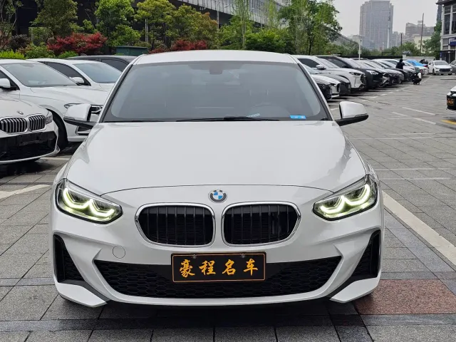 BMW 1 Series — Фото автомобиля 2