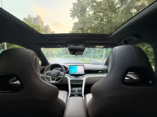 BYD Song PLUS — Фото автомобиля 25