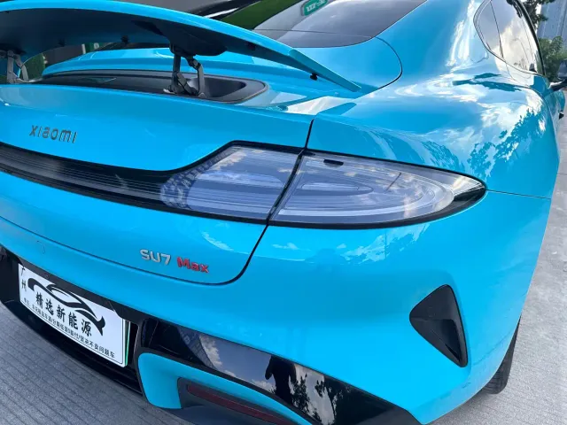 Xiaomi SU7 — Фото автомобиля 8