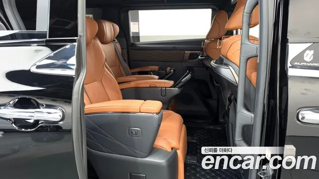 Toyota Alphard Generation 4 — Фото автомобиля 9