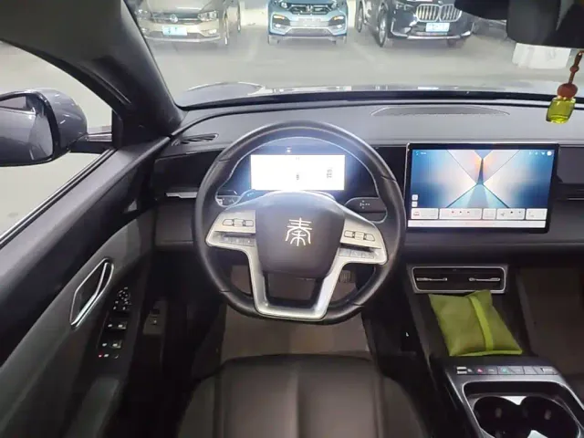 BYD Qin L — Фото автомобиля 10