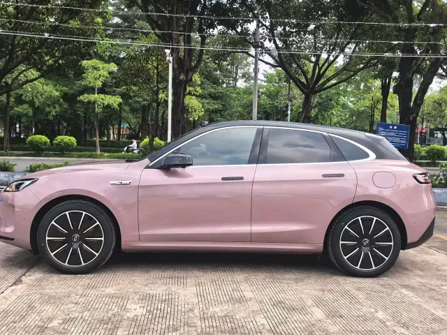 Aito M5 — Фото автомобиля 4
