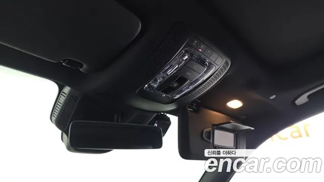 Mercedes-Benz EQB — Фото автомобиля 16