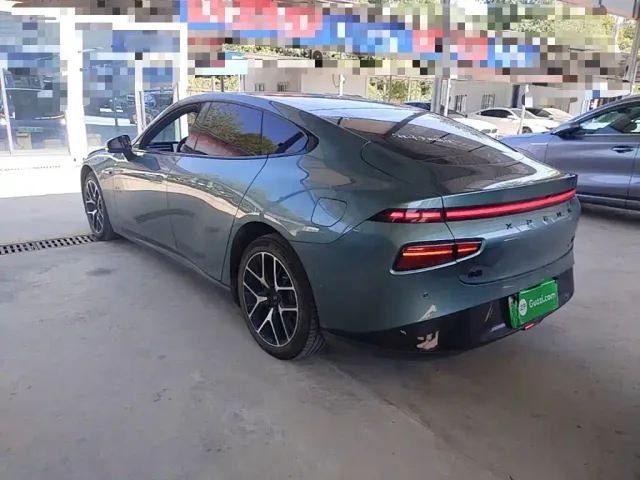 Xpeng P7 — Фото автомобиля 4