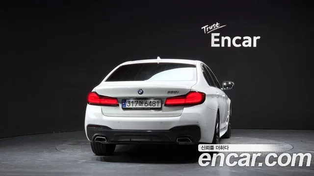 BMW 5-Series — Фото автомобиля 4