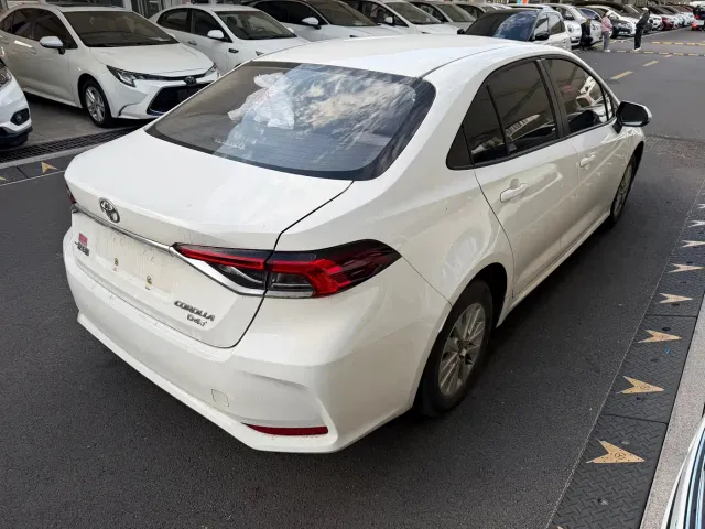 Toyota Corolla — Фото автомобиля 11