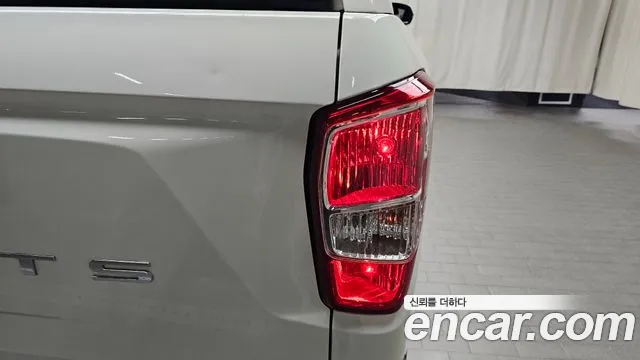 KG_Mobility_Ssangyong Rexton Новый Rexton Sport Дизель 2.2 2WD — Фото автомобиля 23